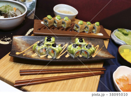Japanese cuisine food 38095010