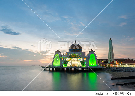 Malacca islam mosque is beutiful islam mosque  38099235