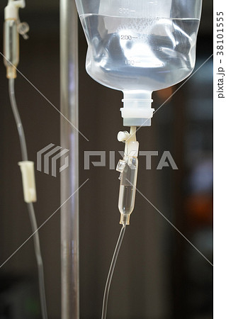 saline solution drip for patient 38101555