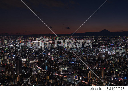 大都会東京の夜景の写真素材