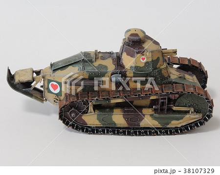 ルノーFT戦車のプラモデル ルノーFT戦車のプラモデル 38107329