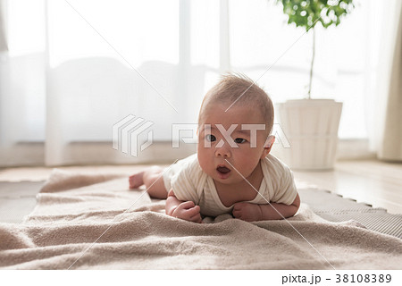 赤ちゃん 赤ちゃん 38108389