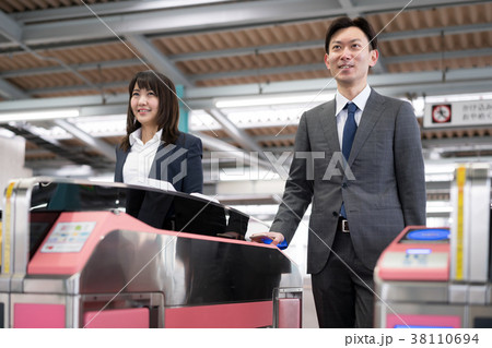 改札　駅　撮影協力「京王電鉄株式会社」 38110694