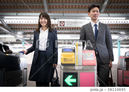 改札 駅 撮影協力「京王電鉄株式会社」 改札 駅 撮影協力「京王電鉄株式会社」 38110695