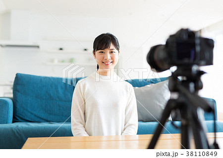 動画 撮影 クリエイター 38110849