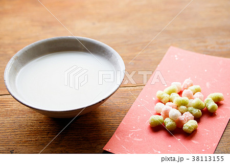甘酒と雛あられ 38113155