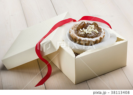 chestnut cake chestnut cake 38113408
