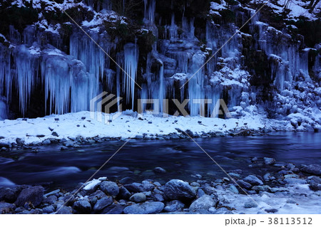 （埼玉県）三十槌の氷柱（みそつちのつらら） 38113512