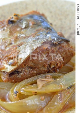 サバ缶と玉ねぎの煮物 38114653