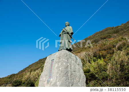 中岡慎太郎像　（室戸岬） 38115550