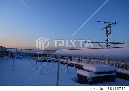 大雪の屋上 大雪の屋上 38116752