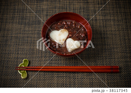 おしること抹茶　Green tea with your sweet red-bean soup 38117345