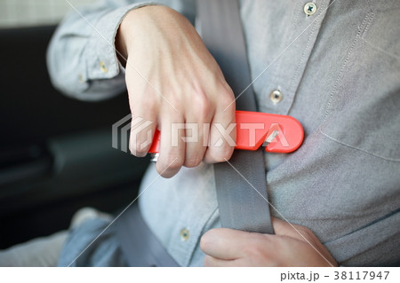 脱出 (緊急 逃げる カッター 危険 急遽 避難 非常用 運転手 ドライバー ボディパーツ 顔なし) 脱出 (緊急 逃げる カッター 危険 急遽 避難 非常用 運転手 ドライバー ボディパーツ 顔なし) 38117947