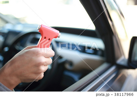 脱出 (緊急 逃げる ハンマー 危険 急遽 避難 非常用 運転手 ドライバー ボディパーツ 顔なし) 38117966