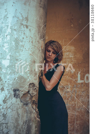 the girl at the abandoned Palace the girl at the abandoned Palace 38118660