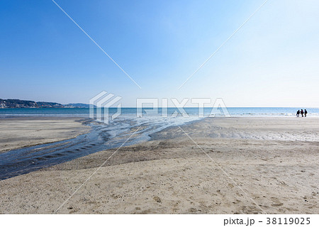 由比ヶ浜へ流れ込む川の写真素材