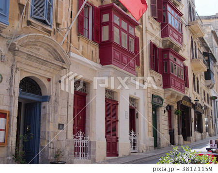 Triq Il Mina Kbira Birgu Malta マルタ バーグのお洒落な建物の写真素材