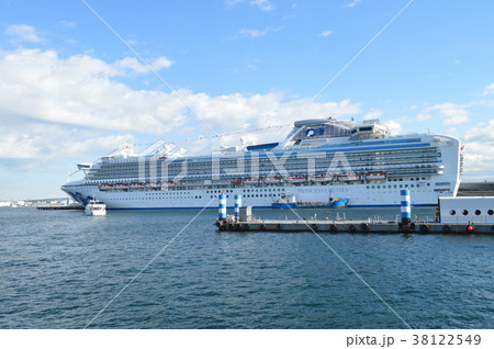 Port of Yokohama, Cruse ship Port of Yokohama, Cruse ship 38122549