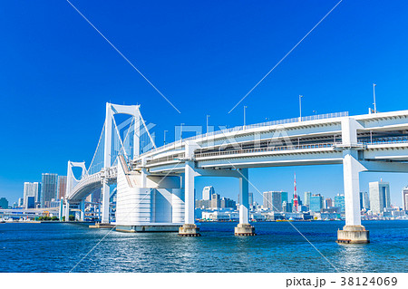 從東京Daiba公園的彩虹橋-照片素材（圖片） [38124069] - PIXTA圖庫