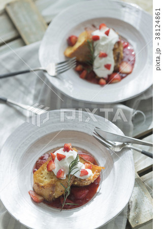 苺のフレンチトースト 38124861