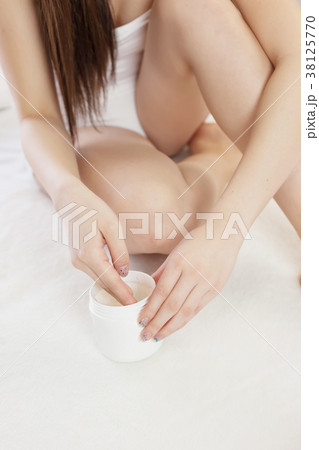 女性 ハンドクリーム 女性 ハンドクリーム 38125770