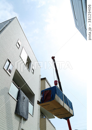 狭小住宅 搬入 狭小住宅 搬入 38129406