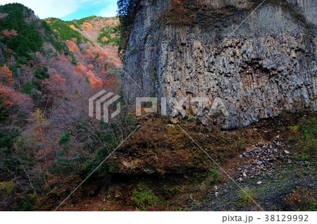 厳立岩 厳立岩 38129992