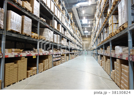 倉庫風景 38130824