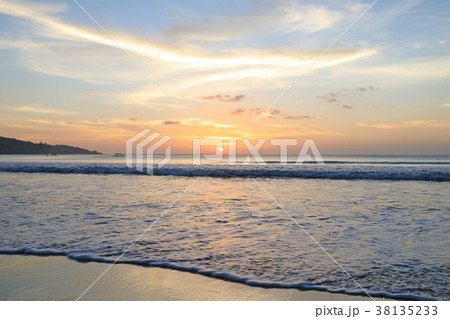 バリ島のサンセット 38135233