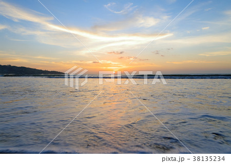 バリ島のサンセット 38135234