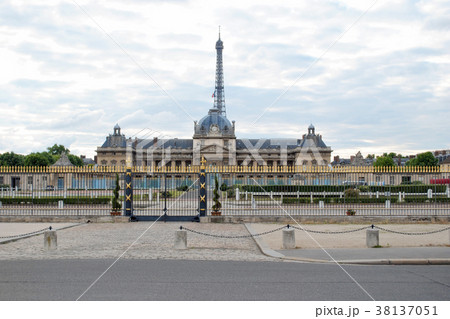 Building of the military school. 38137051