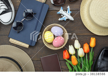 Table top view shot of decoration Happy Easter. 38138566