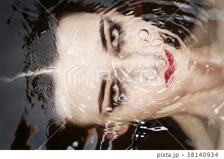 woman in water 38140934
