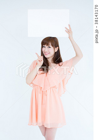 女性　ポートレート  38143170