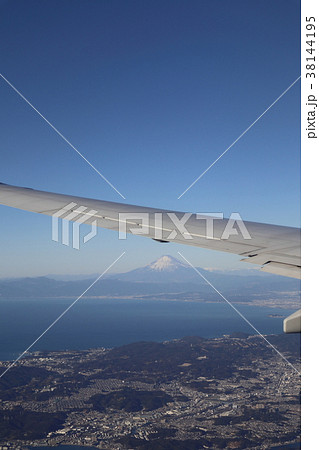 太平洋上空からの房総半島と東京湾、富士山 38144195