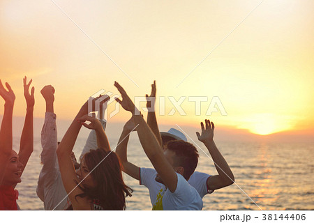 People Celebration Beach Party Summer Holiday People Celebration Beach Party Summer Holiday 38144406