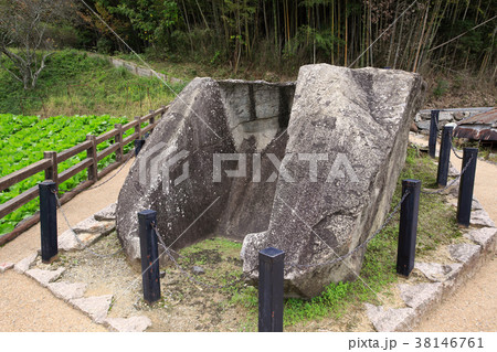 鬼の雪隠 38146761