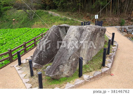 鬼の雪隠 38146762