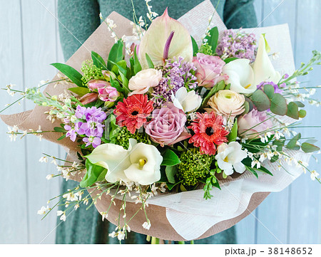 nice bouquet in the hands nice bouquet in the hands 38148652