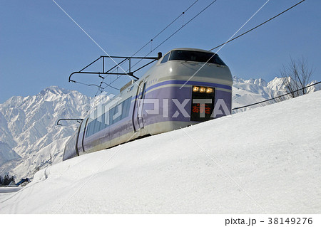 大糸線のE351系スーパーあずさ・2004年2月13日 38149276