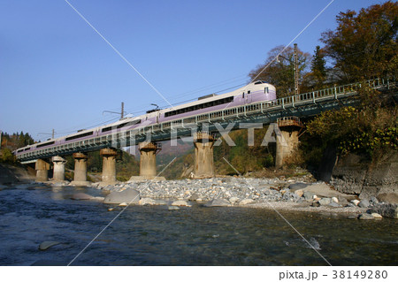 大糸線のE351系スーパーあずさ・2004年11月6日 38149280