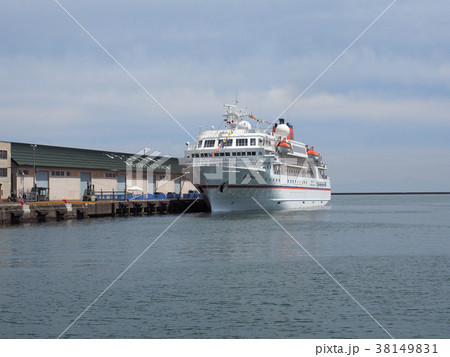クルーズ客船　ブレーメン（小樽港） 38149831