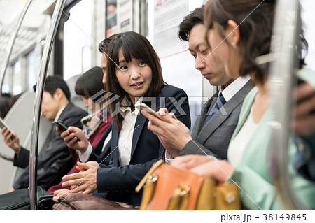 電車　通勤　撮影協力「京王電鉄株式会社」 38149845