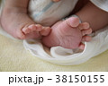 赤ちゃんの足 38150155