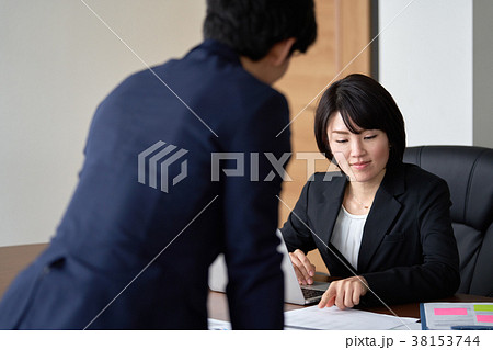 サラリーマン ミーティング サラリーマン ミーティング 38153744