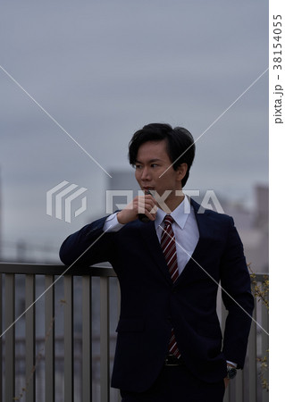 ビジネスマン 38154055