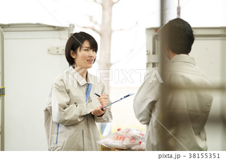 運送業者 運送業者 38155351