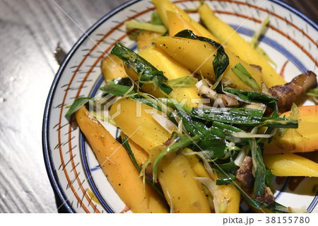 島ニンジン　しまにんじん　シマニンジン　島人参　チデークニー　沖縄　琉球　南国　野菜 38155780