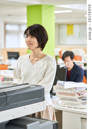 ビジネスシーン 38156959