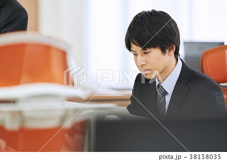 ビジネスシーン 38158035